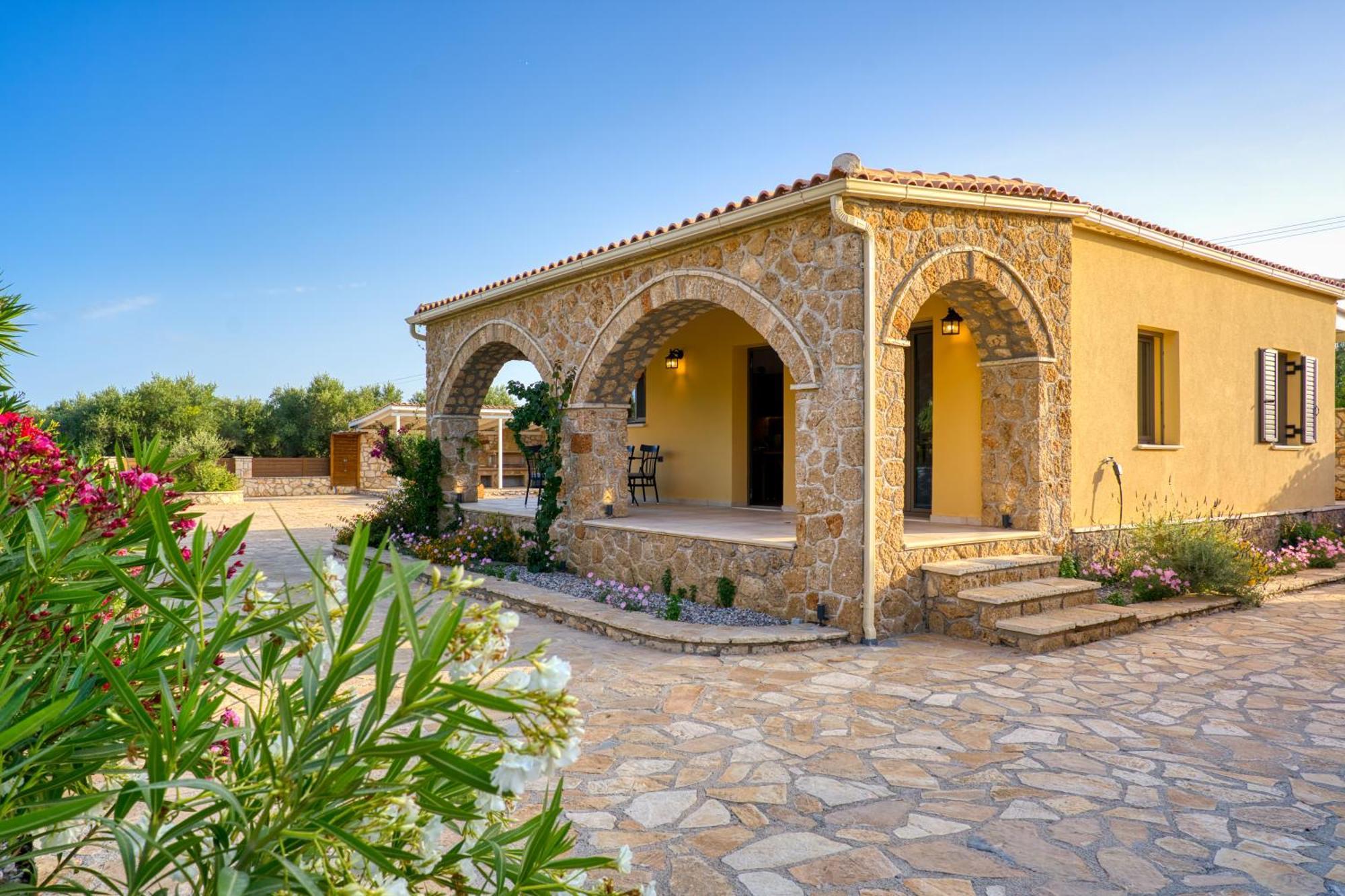 Astarte Villas - Astra Private Villas With Pool Vasilikós Exterior photo